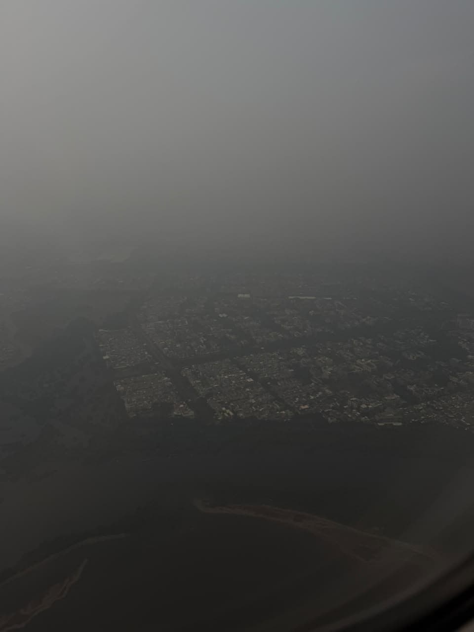Is Smoke from Forest and Land Fires Reaching Jakarta - gambar 1